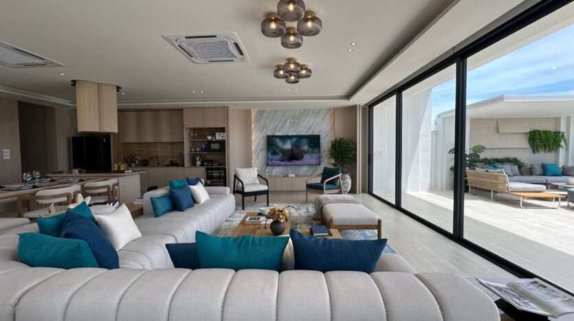 Beachfront Luxury Home for Sale in Cha-Am